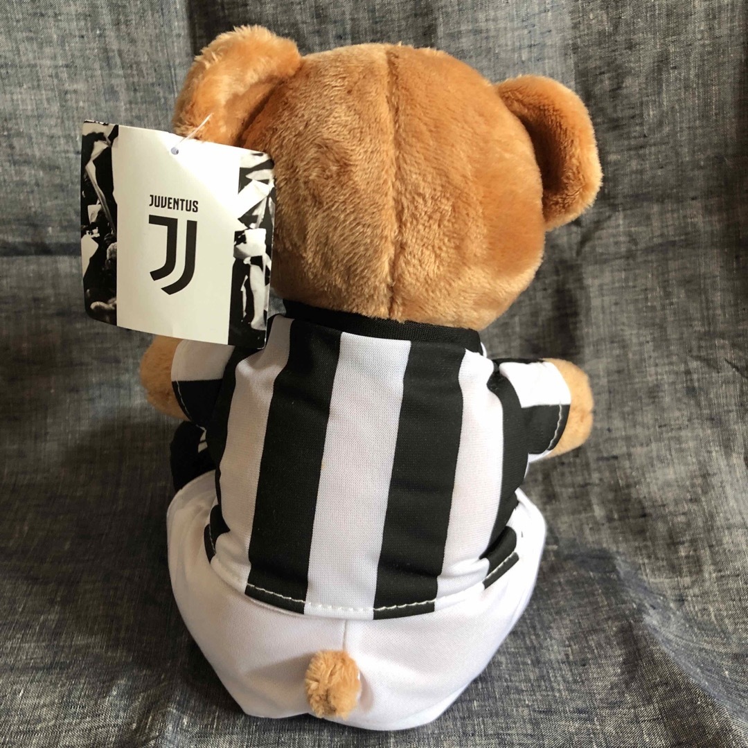 5280円 セリエA イタリア ユベントス テディベア クマぬいぐるみ スポーツ/アウトドアのサッカー/フットサル(記念品/関連グッズ)の商品写真