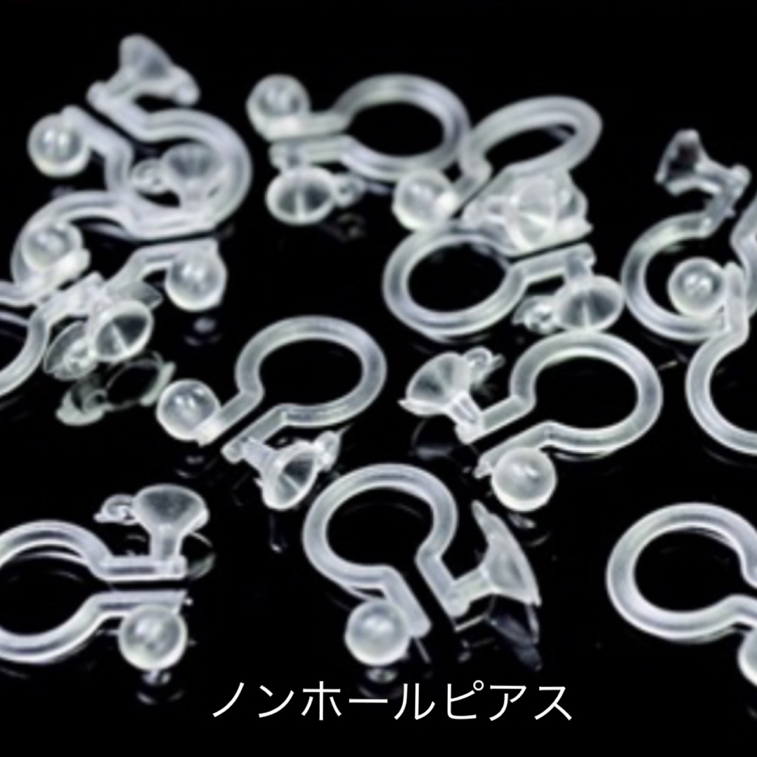 A1 ビーズタッセルと不規則7連フープ ピアス イヤリング ハンドメイド ハンドメイドのアクセサリー(ピアス)の商品写真