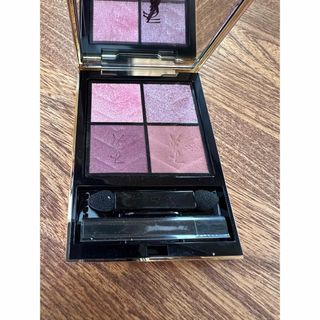 イヴサンローランボーテ(Yves Saint Laurent Beaute)のクチュールミニクラッチ400(アイシャドウ)