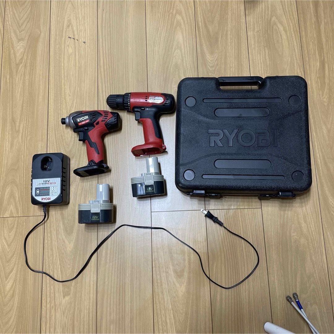 RYOBI - RYOBI インパクトドライバー、ドリルセット