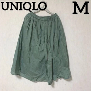ユニクロ(UNIQLO)の美品　UNIQLO スカート　M グリーン カーキ　くすみカラー　淡色　(ロングスカート)
