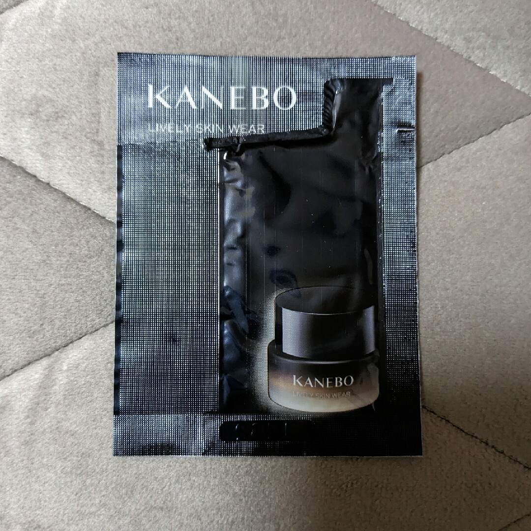 Kanebo(カネボウ)のカネボウ　ライブリースキンウェアオークルC コスメ/美容のベースメイク/化粧品(ファンデーション)の商品写真