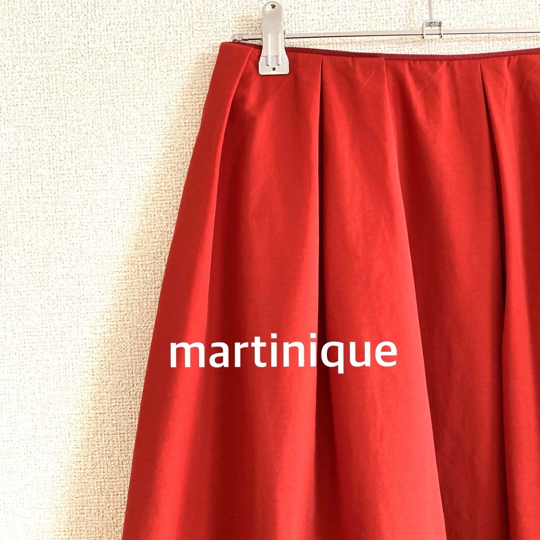 martinique(マルティニーク)の美品　martinique マルティニーク　上質　ギャザースカート　レッドカラー レディースのスカート(ロングスカート)の商品写真