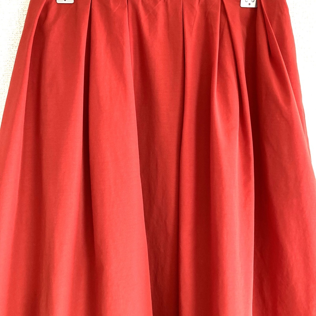 martinique(マルティニーク)の美品　martinique マルティニーク　上質　ギャザースカート　レッドカラー レディースのスカート(ロングスカート)の商品写真