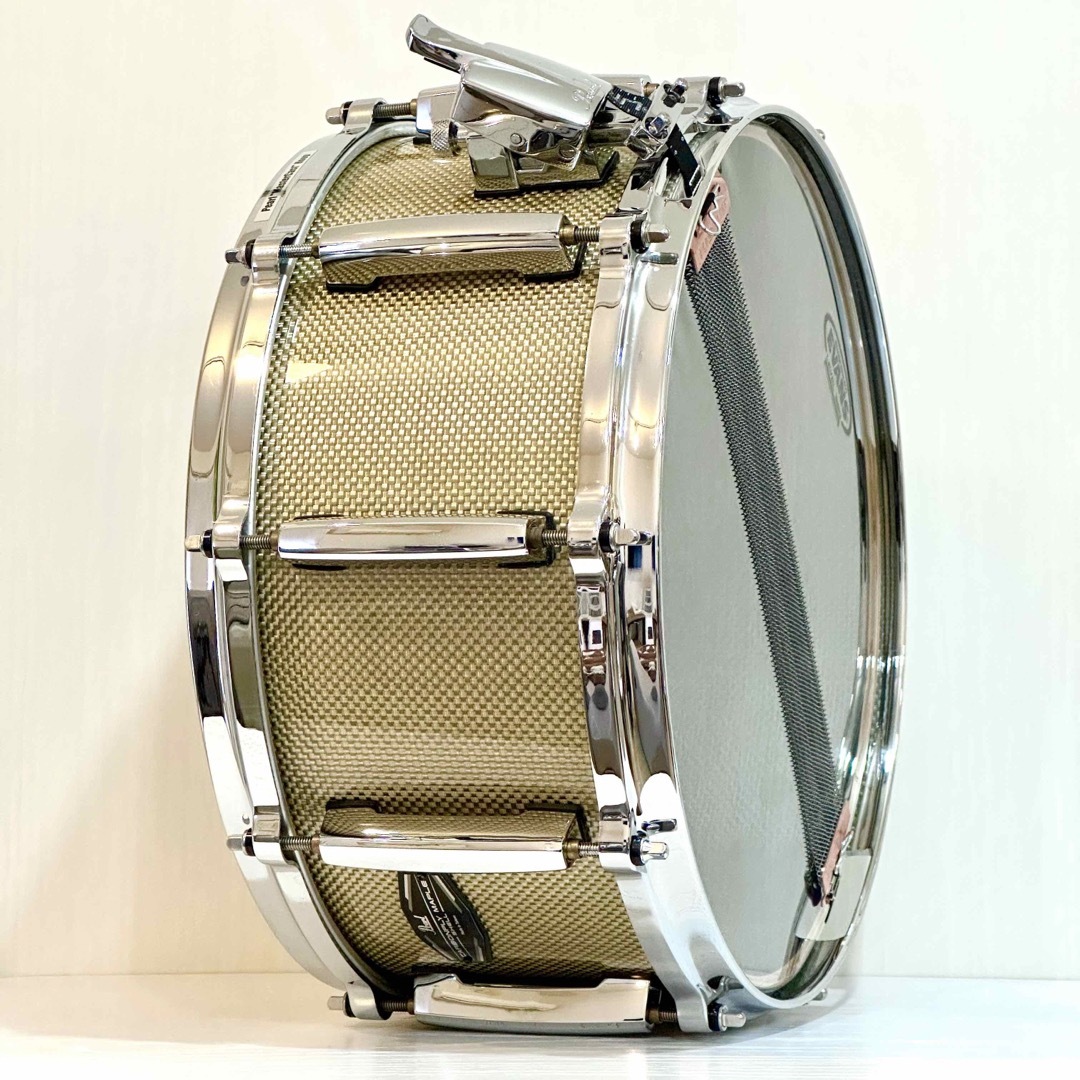 pearl(パール)のPearl スネアドラム 14×6.5 カーボンプライメイプル CMN1465 楽器のドラム(スネア)の商品写真