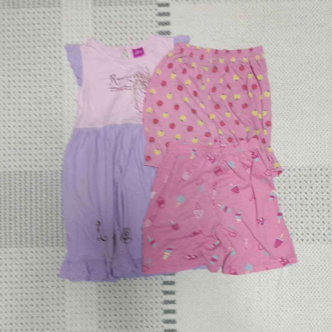 AEON(イオン)の【専用】【夏物セール】半ズボン2枚　110サイズ キッズ/ベビー/マタニティのキッズ服女の子用(90cm~)(パンツ/スパッツ)の商品写真