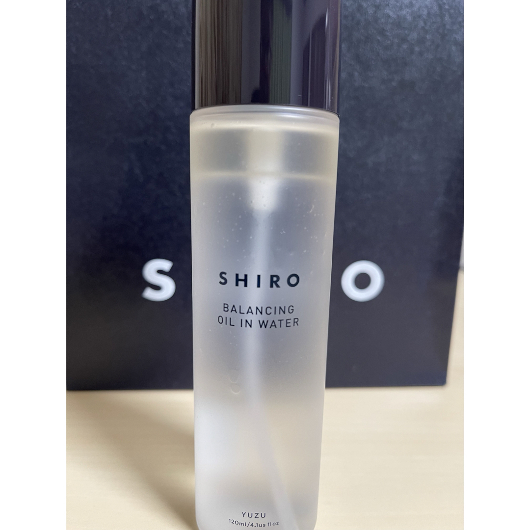 shiro(シロ)のshiro ゆずオイルインウォーター　化粧水120ml コスメ/美容のスキンケア/基礎化粧品(化粧水/ローション)の商品写真