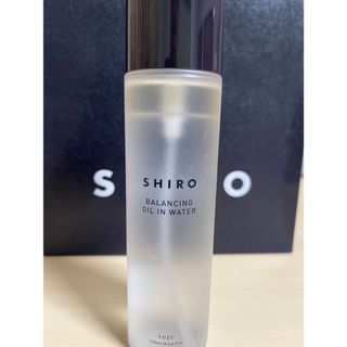シロ(shiro)のshiro ゆずオイルインウォーター　化粧水120ml(化粧水/ローション)
