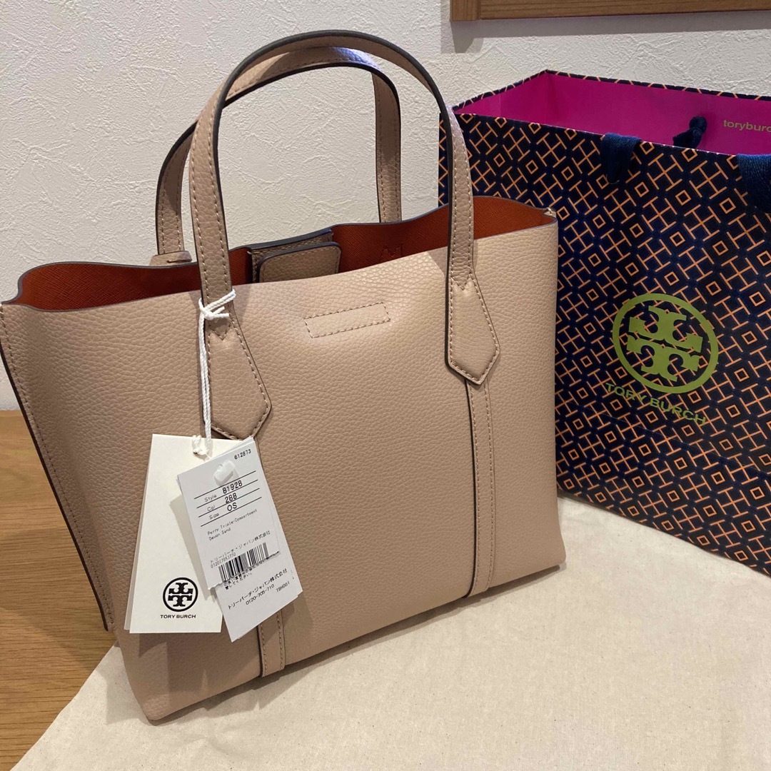 Tory Burch(トリーバーチ)の新品 トリーバーチ(TORY BURCH) ペリー スモール トート レディースのバッグ(トートバッグ)の商品写真