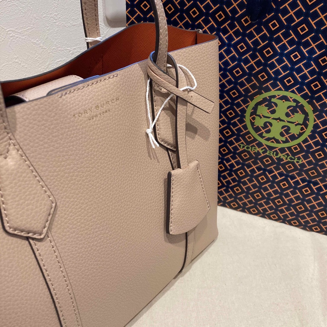 Tory Burch(トリーバーチ)の新品 トリーバーチ(TORY BURCH) ペリー スモール トート レディースのバッグ(トートバッグ)の商品写真