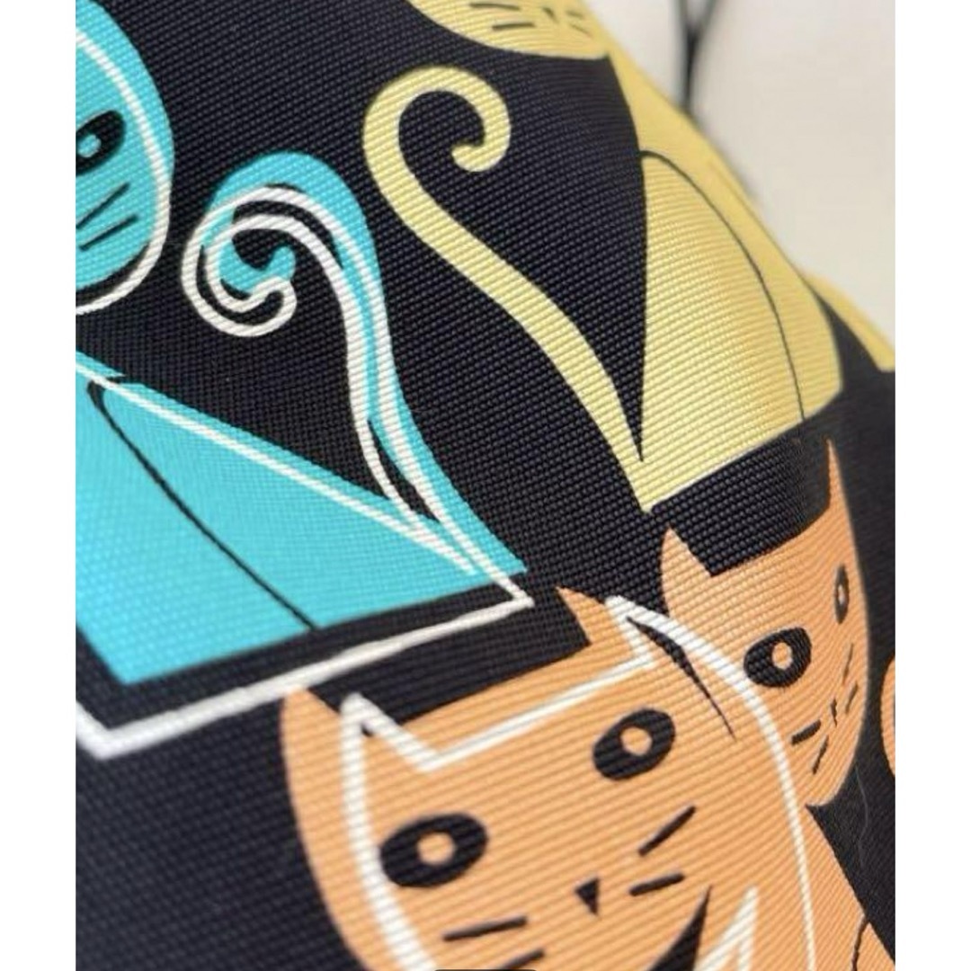 miumiu(ミュウミュウ)の美品 miumiu ミュウミュウ 巾着バッグ 猫 ネコ ポーチ レディースのバッグ(ショルダーバッグ)の商品写真