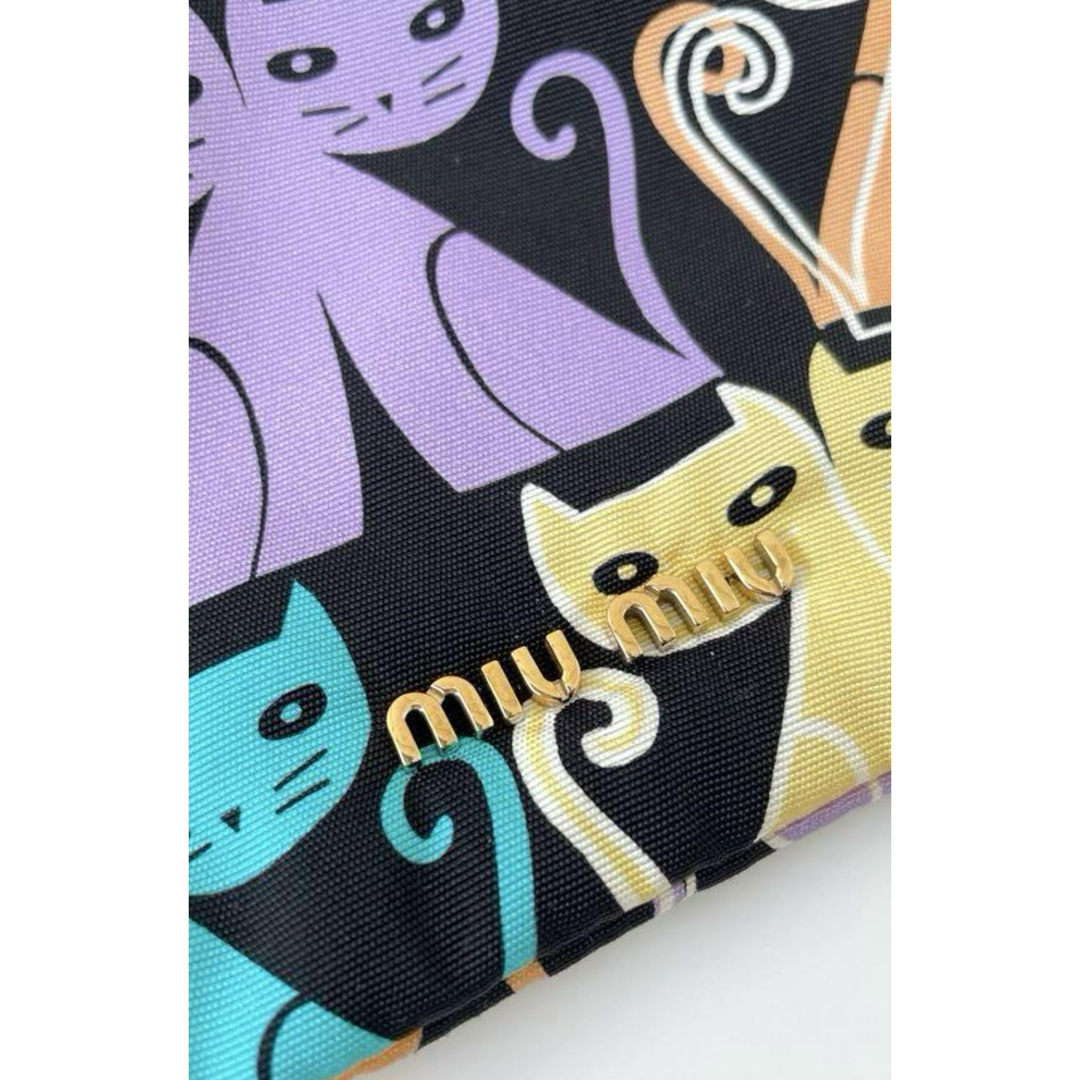 miumiu(ミュウミュウ)の美品 miumiu ミュウミュウ 巾着バッグ 猫 ネコ ポーチ レディースのバッグ(ショルダーバッグ)の商品写真