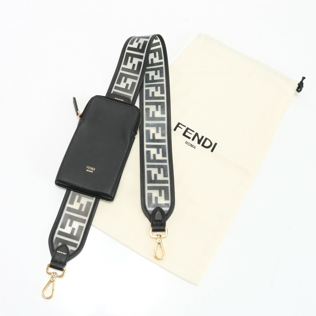 FENDI(フェンディ)の美品 フェンディ ストラップユー FF ズッカ PVC ショルダーストラップ レザー スマホ ケース 付 バッグ メンズ レディース EEM T12-5 メンズのバッグ(その他)の商品写真