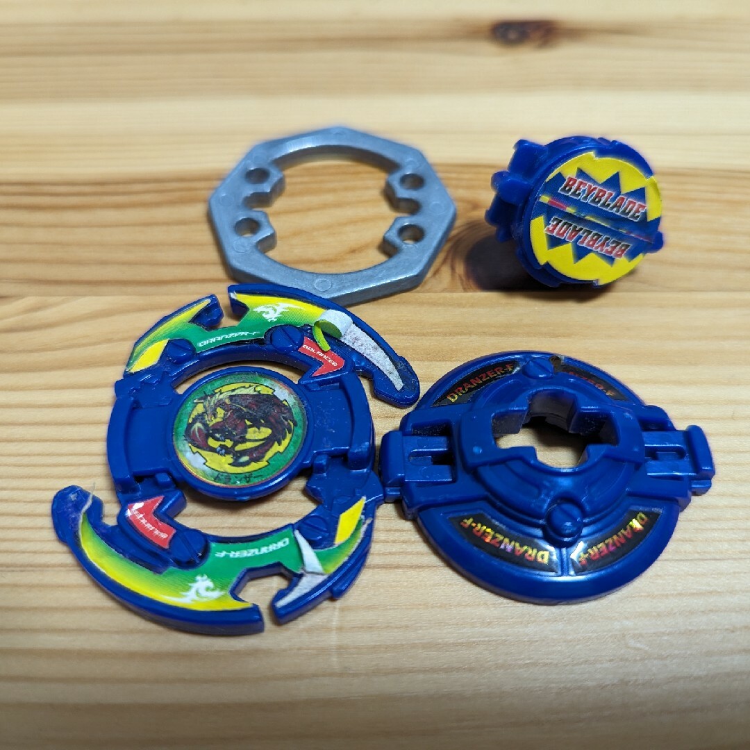 Takara Tomy - ベイブレード ドランザーFの通販 by reds82411's Takara Tomy - ベイブレード ドランザーFの通販 by reds82411's
