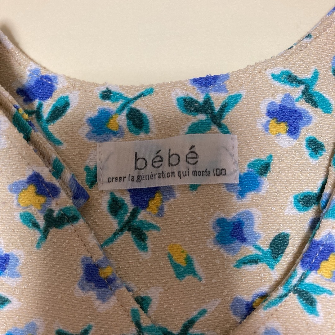 BeBe(ベベ)の花柄ワンピース100サイズ 【Bebeべべ】チュニック キッズ/ベビー/マタニティのキッズ服女の子用(90cm~)(ワンピース)の商品写真