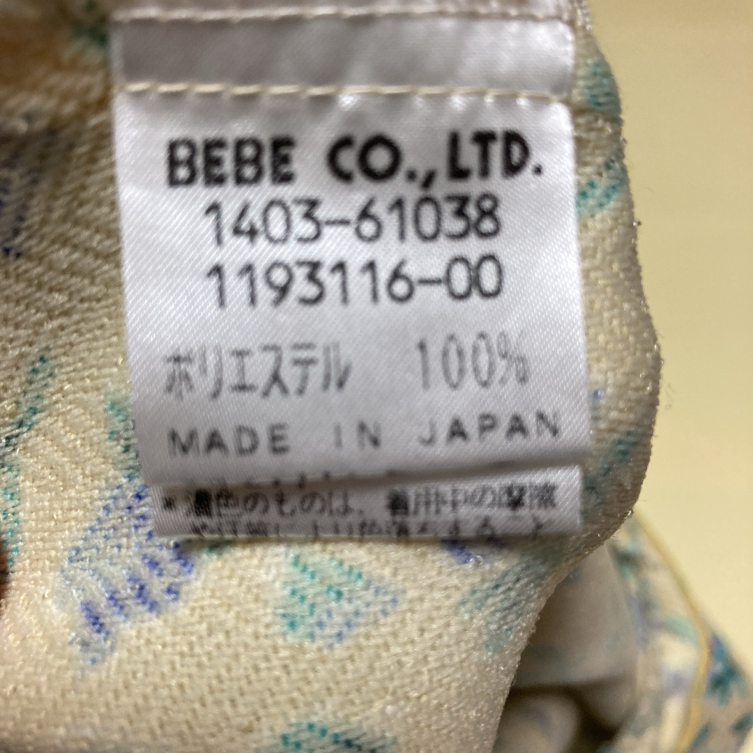 BeBe(ベベ)の花柄ワンピース100サイズ 【Bebeべべ】チュニック キッズ/ベビー/マタニティのキッズ服女の子用(90cm~)(ワンピース)の商品写真