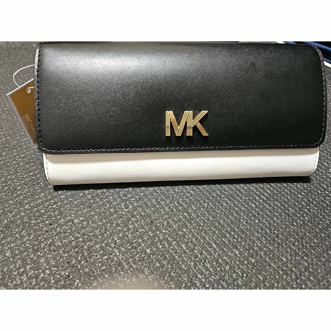 Michael Kors(マイケルコース)の新品未使用　マイケルコース　長財布　 レディースのファッション小物(財布)の商品写真