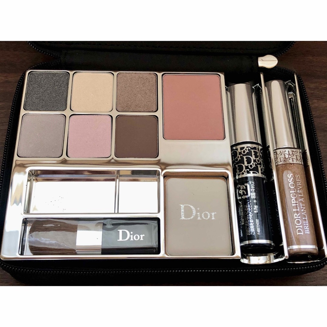 Christian Dior(クリスチャンディオール)のDIOR ホリデイコレクション メイクアップパレット コスメ/美容のキット/セット(コフレ/メイクアップセット)の商品写真