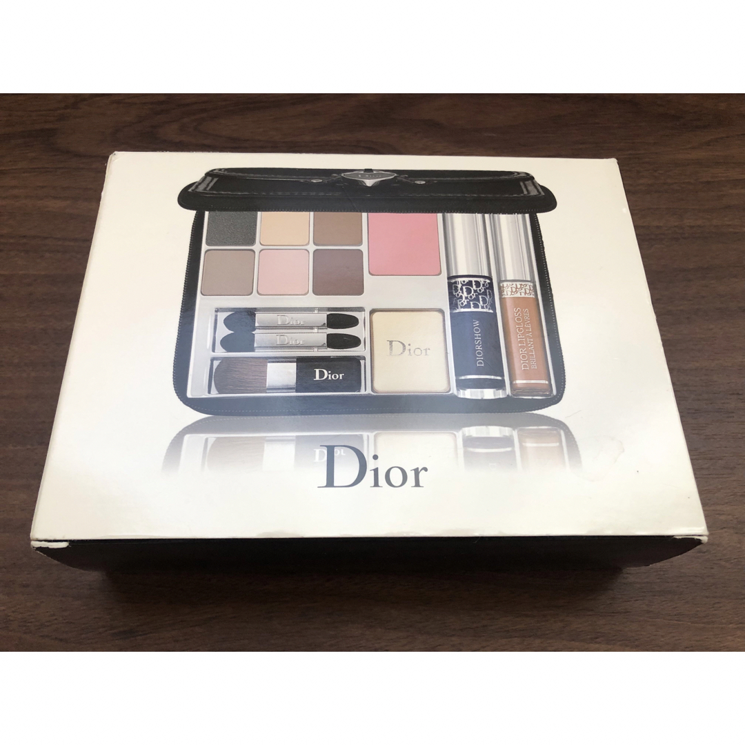 Christian Dior(クリスチャンディオール)のDIOR ホリデイコレクション メイクアップパレット コスメ/美容のキット/セット(コフレ/メイクアップセット)の商品写真
