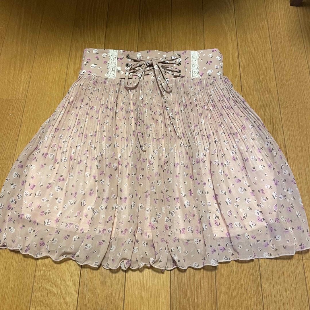 しまむら(シマムラ)の花柄　ミニスカート レディースのスカート(ミニスカート)の商品写真
