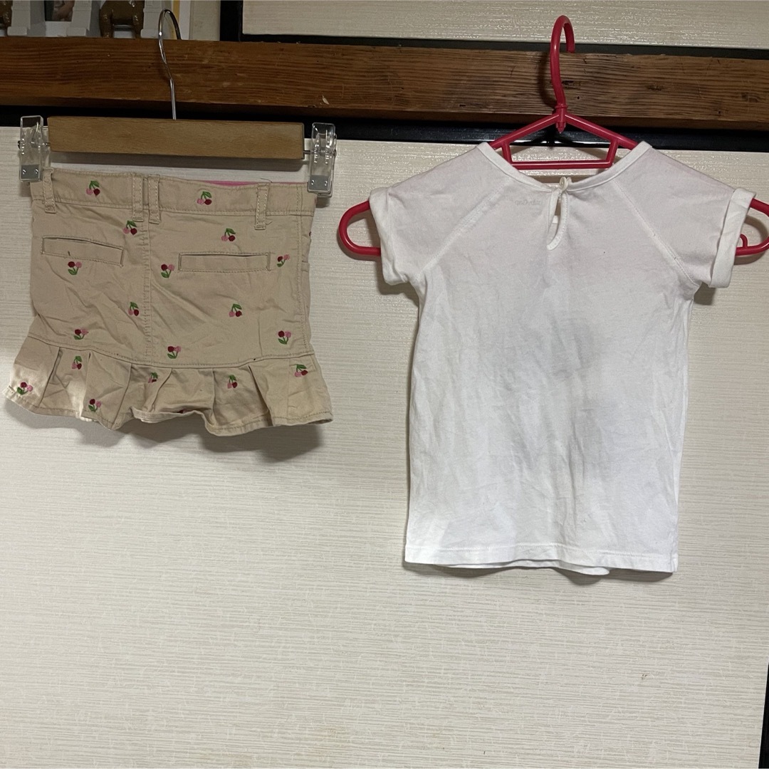 babyGAP(ベビーギャップ)のスカート95　半袖Tシャツ90 キッズ/ベビー/マタニティのキッズ服女の子用(90cm~)(Tシャツ/カットソー)の商品写真