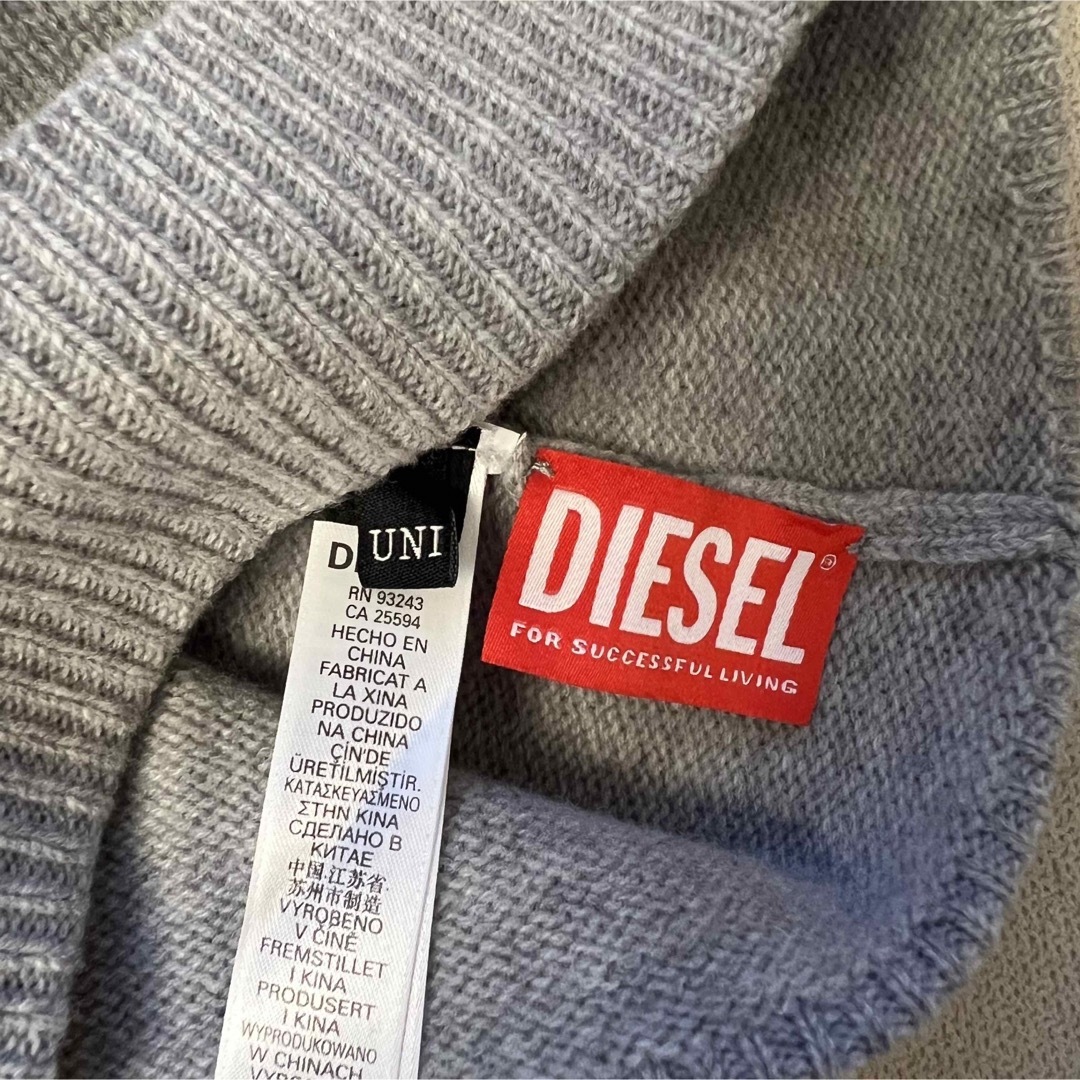 DIESEL(ディーゼル)の新品未使用品 DIESEL ニット帽 ユニセックス レディースの帽子(ニット帽/ビーニー)の商品写真