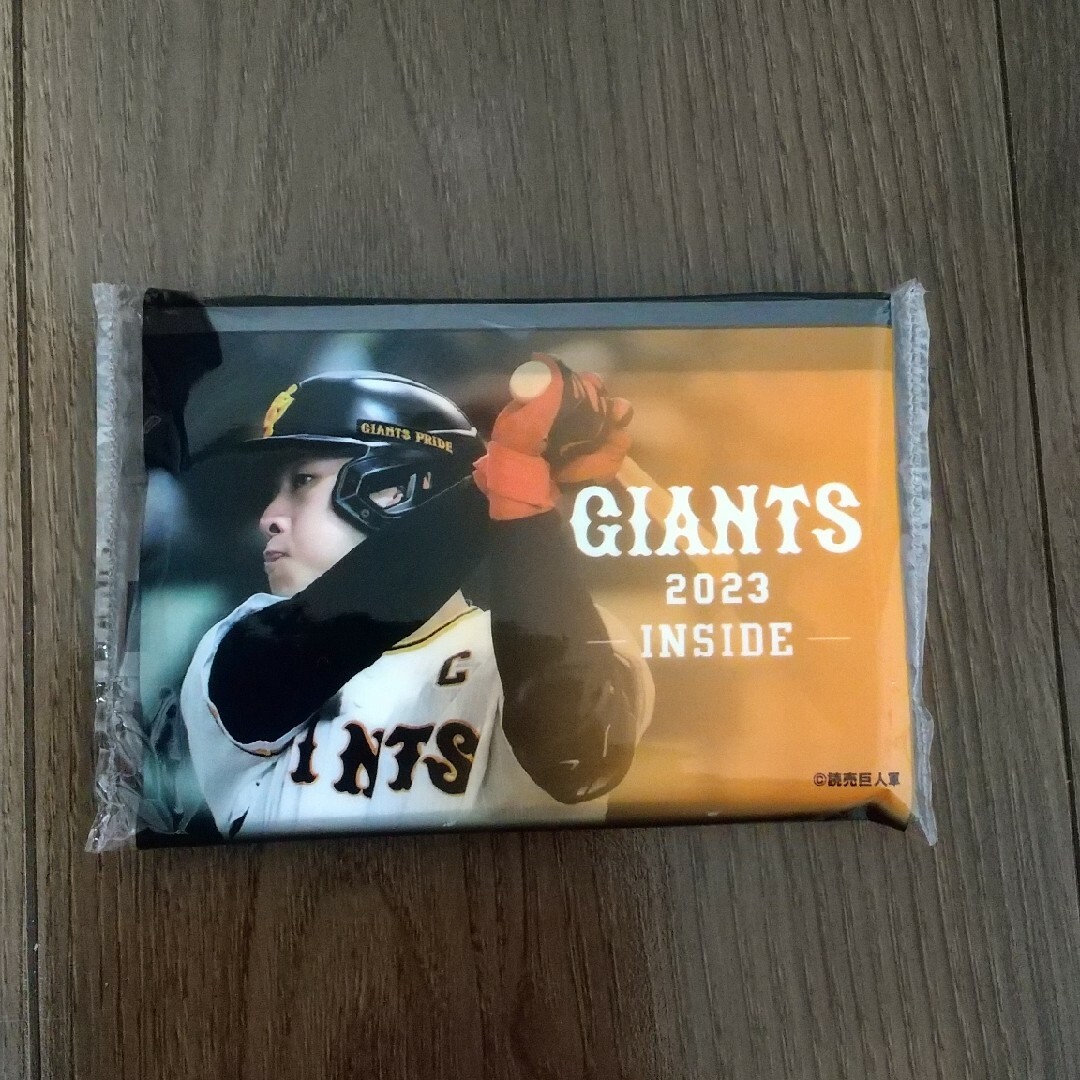 GIANTS　ポケットティッシュ スポーツ/アウトドアの野球(記念品/関連グッズ)の商品写真