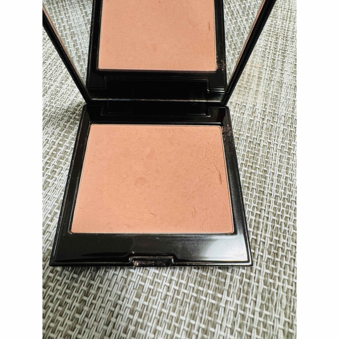 laura mercier(ローラメルシエ)のローラメルシエ🥺ブラッシュカラーインフュージョン06 コスメ/美容のベースメイク/化粧品(チーク)の商品写真