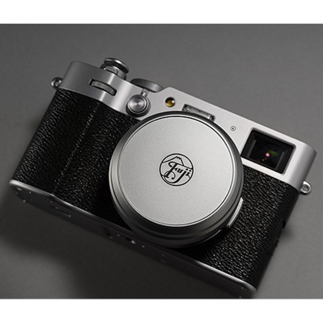 富士フイルム(フジフイルム)の【新品】FUJIFILM X100VI 90周年 Limited Edition スマホ/家電/カメラのカメラ(コンパクトデジタルカメラ)の商品写真