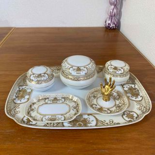 ノリタケ(Noritake)のオールドノリタケ　イギリス　里帰り　ドレッシングテーブル　セット　金盛り(置物)