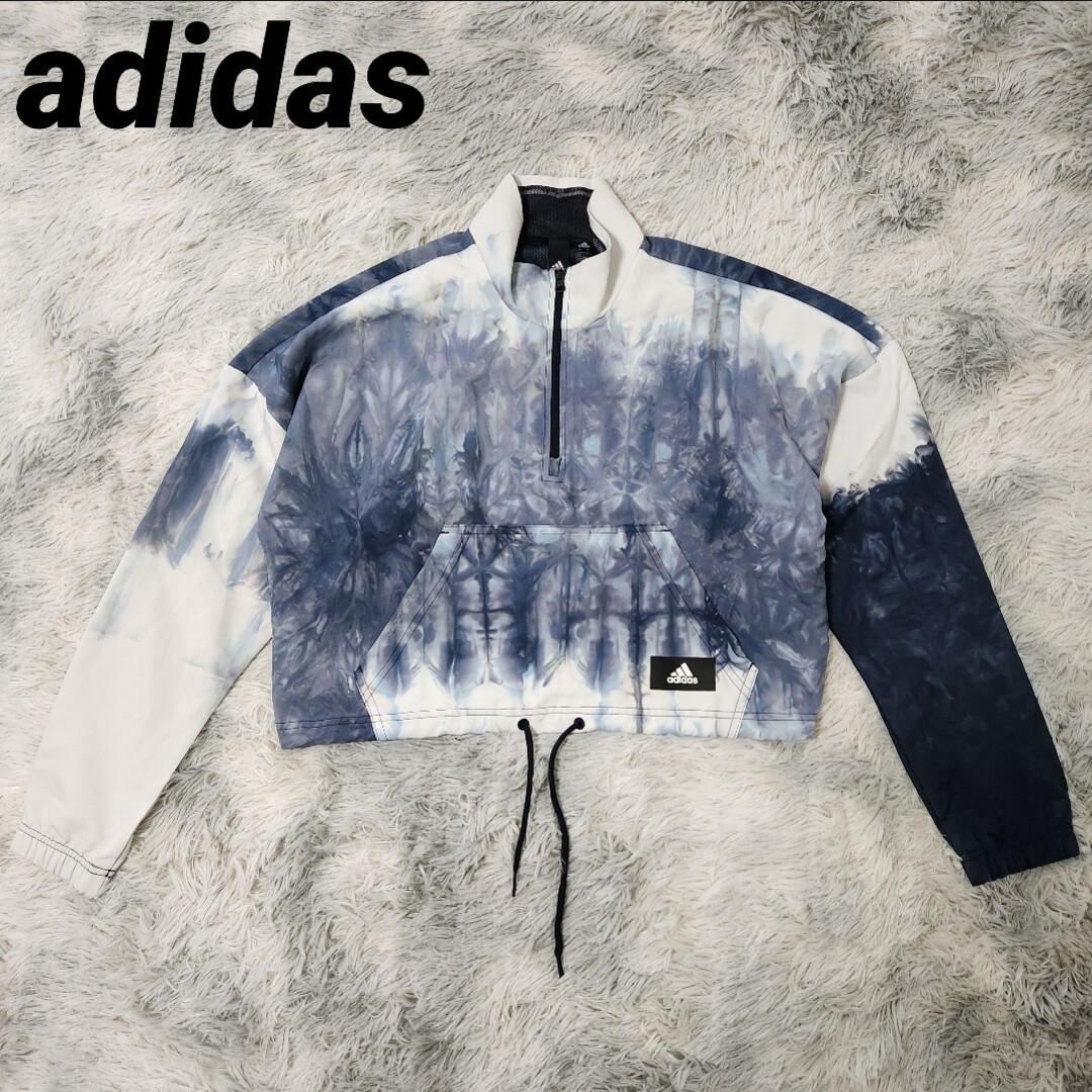 adidas(アディダス)のadidas ハーフジップ ショート丈 短丈 ナイロンジャケット レディースのジャケット/アウター(ブルゾン)の商品写真