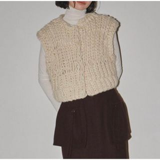 新品タグ付き　TODAYFUL Chunky Hand Knitvest 