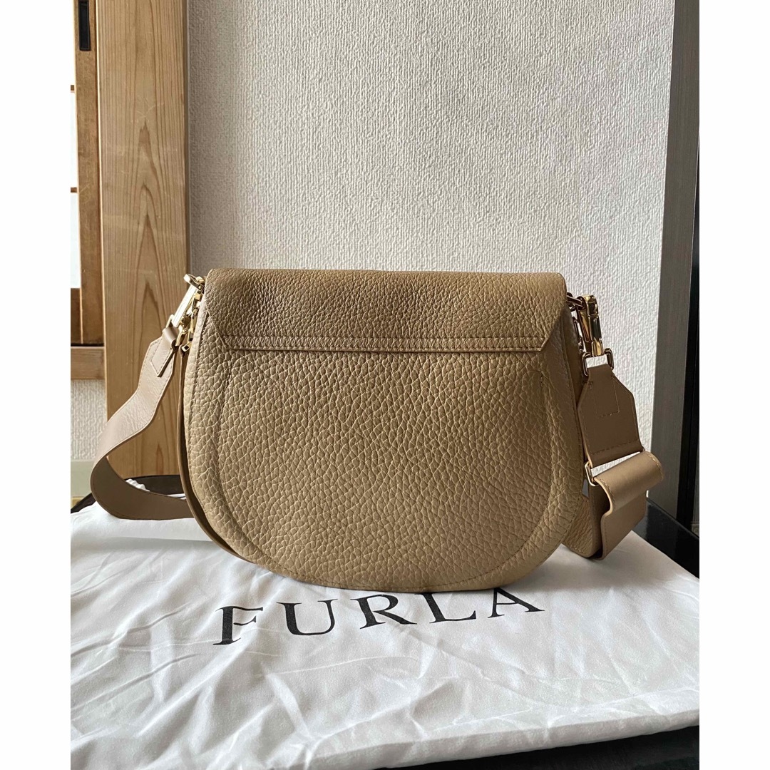 Furla(フルラ)の美品 フルラ FURLA ショルダーバッグ 2way ベージュ系 レディースのバッグ(ショルダーバッグ)の商品写真