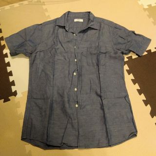 ユニクロ(UNIQLO)のUNIQLO　ユニクロ　メンズ　デニム　半袖　シャツ　Ｌサイズ(シャツ)