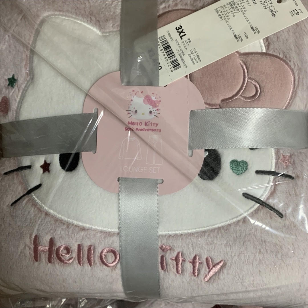 GU(ジーユー)のGU マシュマロフィールラウンジセット HELLO KITTY ピンク 3XL レディースのルームウェア/パジャマ(パジャマ)の商品写真