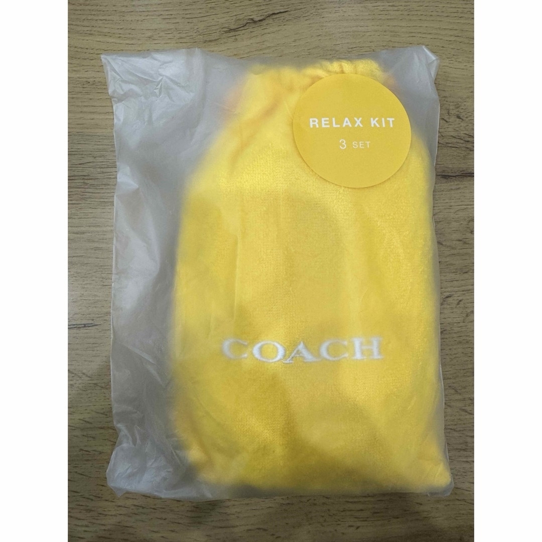 COACH(コーチ)のCOACH リラックスキット3点セット アイマスク ミニタオル レディースのファッション小物(ハンカチ)の商品写真