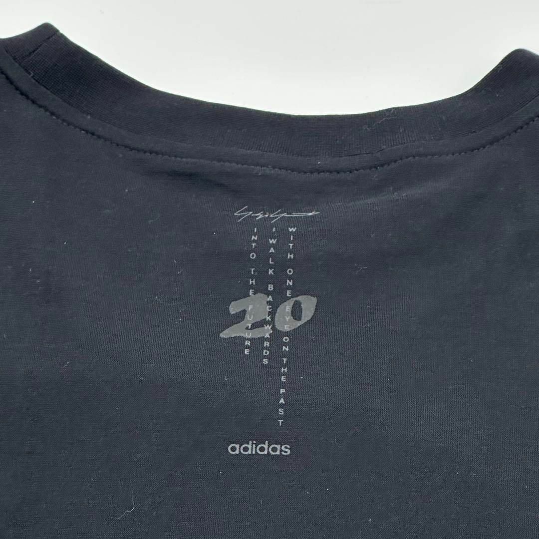 Y-3(ワイスリー)の【激レアサイズ2XL】ワイスリー　20周年記念ロゴ　デカロゴ　Tシャツ　入手困難 メンズのトップス(Tシャツ/カットソー(半袖/袖なし))の商品写真