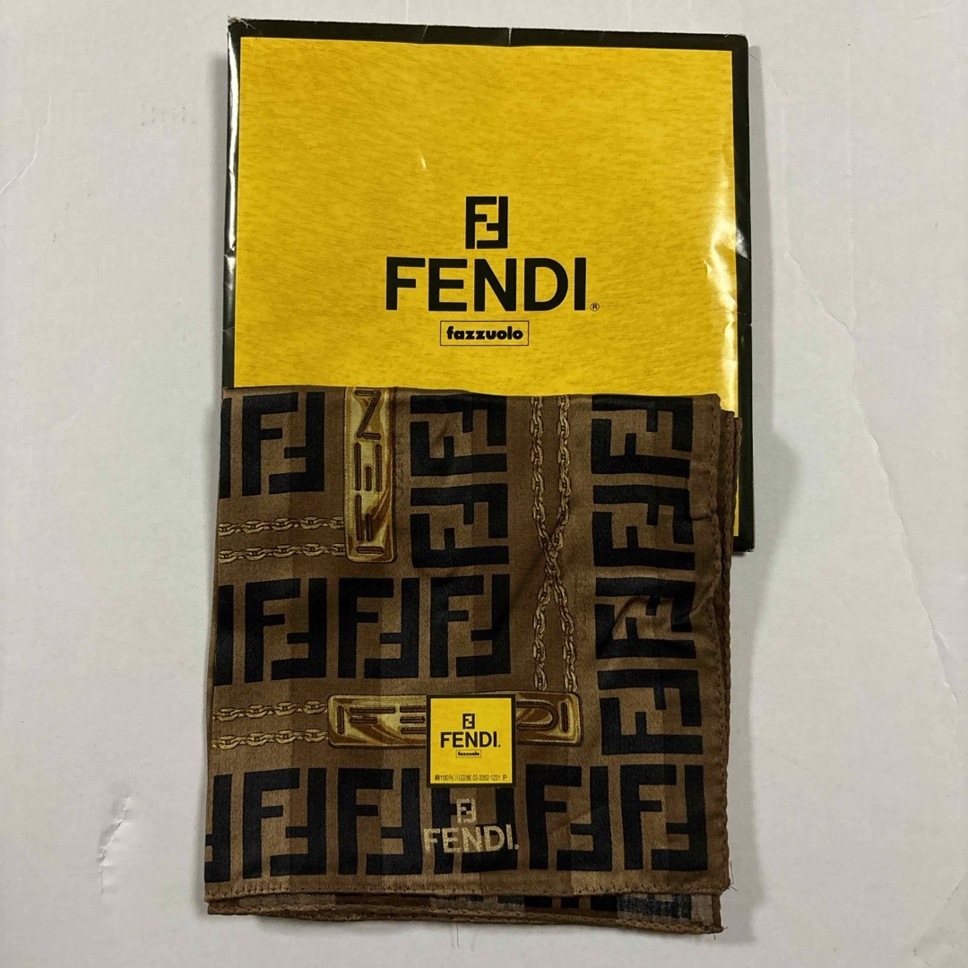 FENDI(フェンディ)のFENDI大判ハンカチーフブラウン レディースのファッション小物(ハンカチ)の商品写真