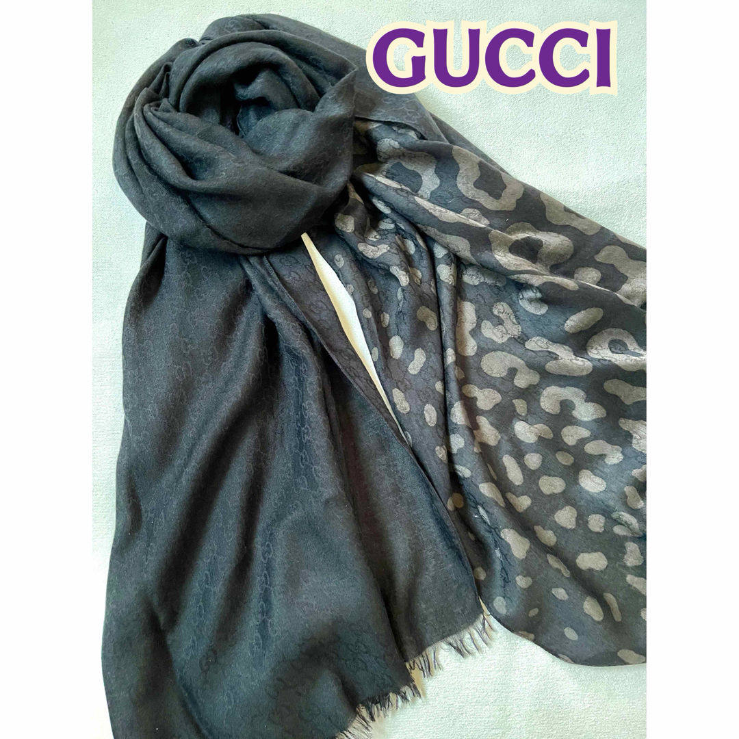 Gucci(グッチ)のGUCCI グッチ　Gモノグラム　ブラック　レオパード柄　ストール レディースのファッション小物(ストール/パシュミナ)の商品写真