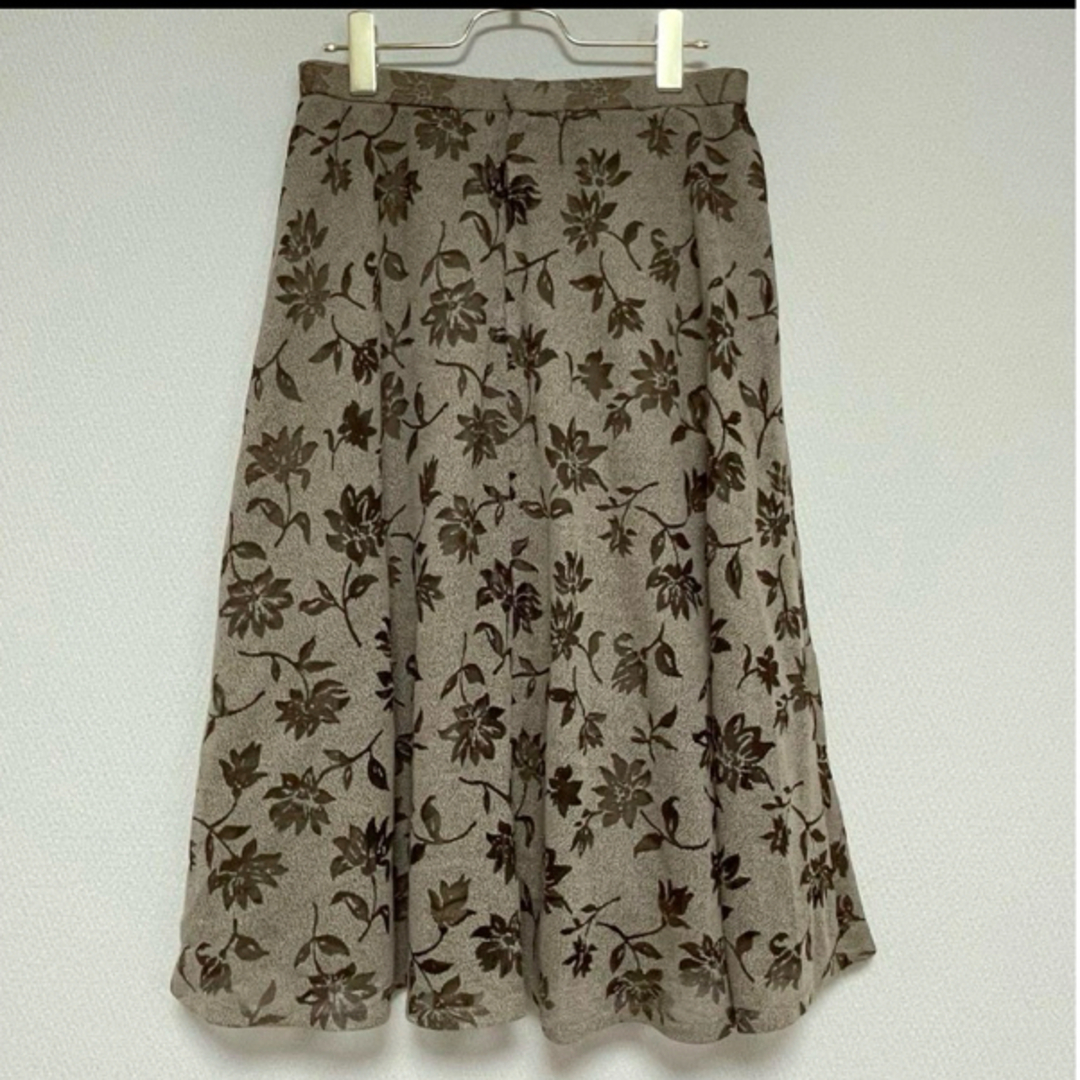 花柄スカート  レディースのスカート(ひざ丈スカート)の商品写真