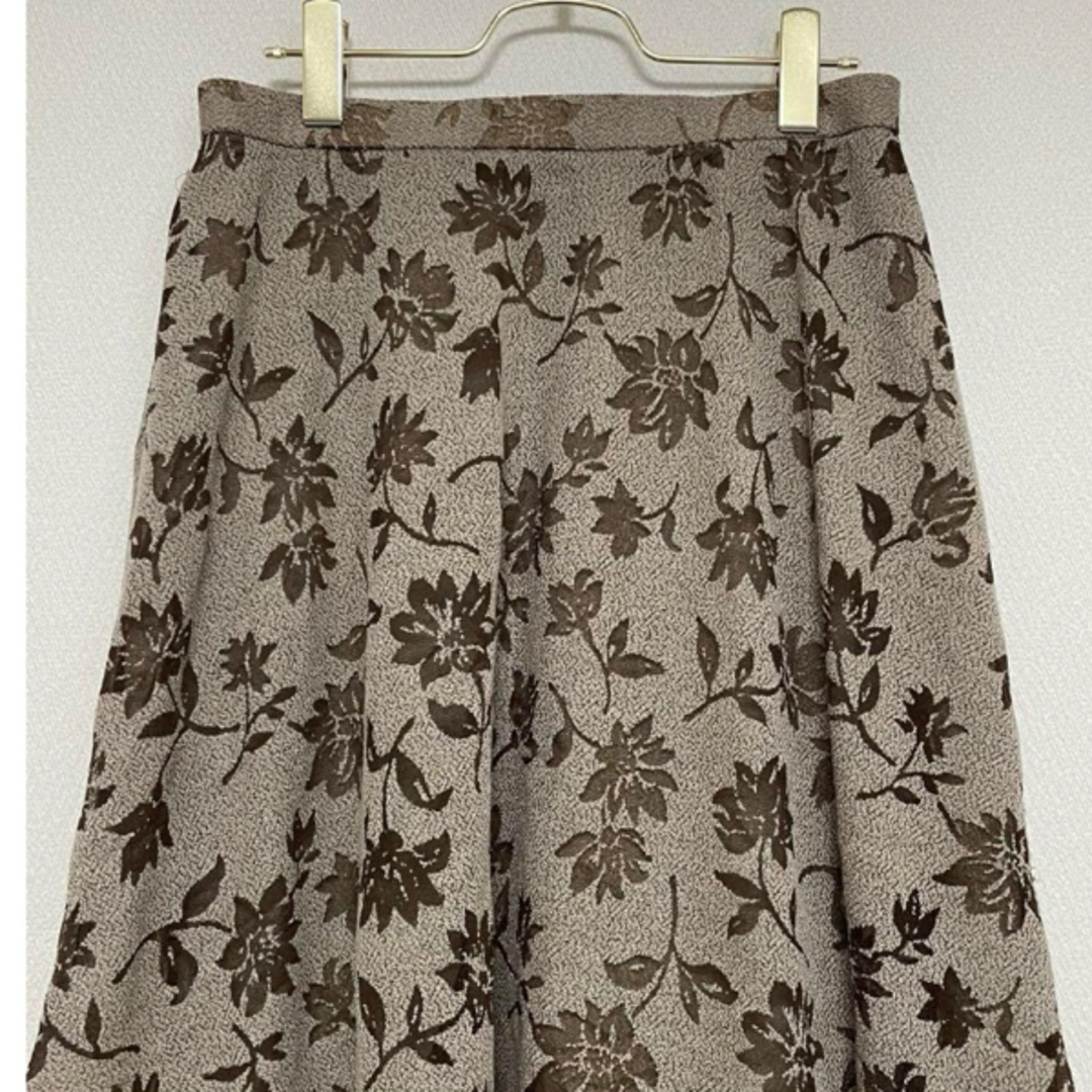 花柄スカート  レディースのスカート(ひざ丈スカート)の商品写真