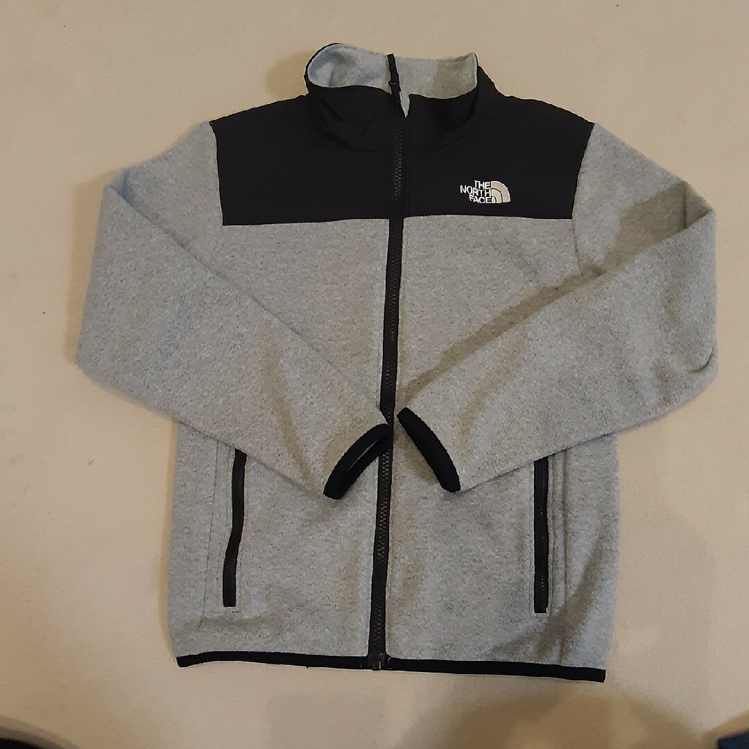 THE NORTH FACE(ザノースフェイス)のザ・ノース・フェイス　フリース140 キッズ/ベビー/マタニティのキッズ服男の子用(90cm~)(ジャケット/上着)の商品写真