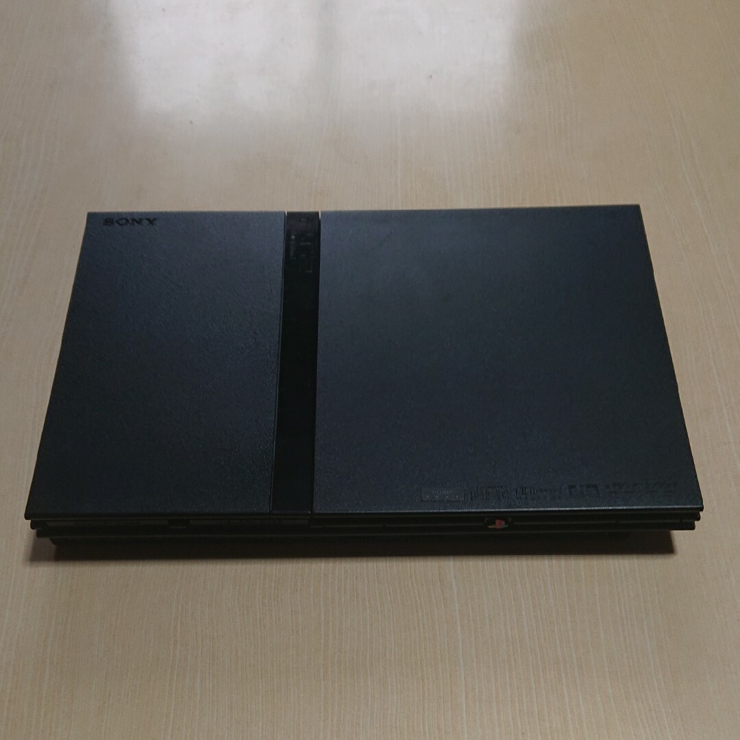 PlayStation2(プレイステーション2)のプレイステーション2 本体 エンタメ/ホビーのゲームソフト/ゲーム機本体(家庭用ゲーム機本体)の商品写真