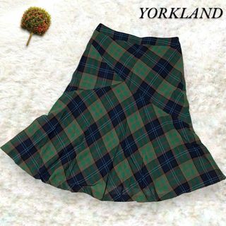 ヨークランド(Yorkland)のヨークランド YORKLAND スカート 膝丈 フレア チェック モエヤ混 M(ひざ丈スカート)