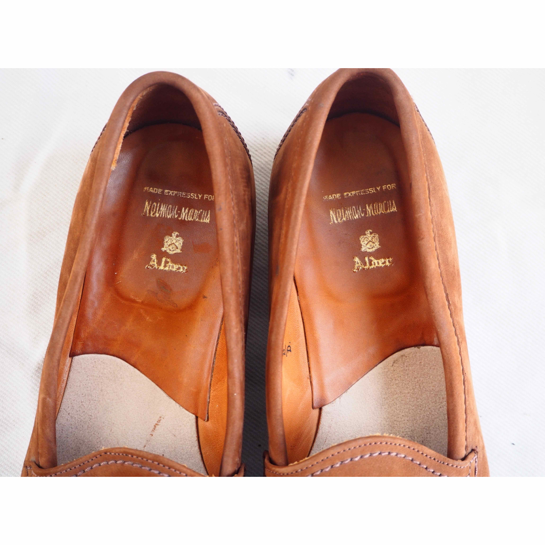 Alden(オールデン)のALDEN  suède V-Tip Tassle Loafers 606 メンズの靴/シューズ(ドレス/ビジネス)の商品写真