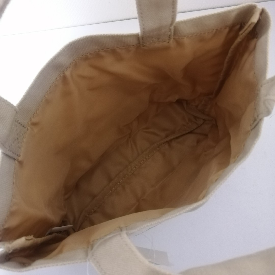 PEANUTS(ピーナッツ)のスヌーピー　ランチトートバッグ　新品未使用品 レディースのバッグ(トートバッグ)の商品写真