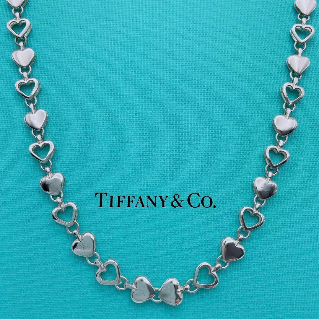 Tiffany & Co.(ティファニー)の【極美品】Tiffany & Co. パフハート　ネックレス　チョーカー レディースのアクセサリー(ネックレス)の商品写真