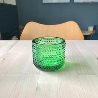 イッタラ(iittala)のイッタラ　カステヘルミ　キャンドルホルダー　グリーン　キャンドル付き　廃盤　レア(置物)