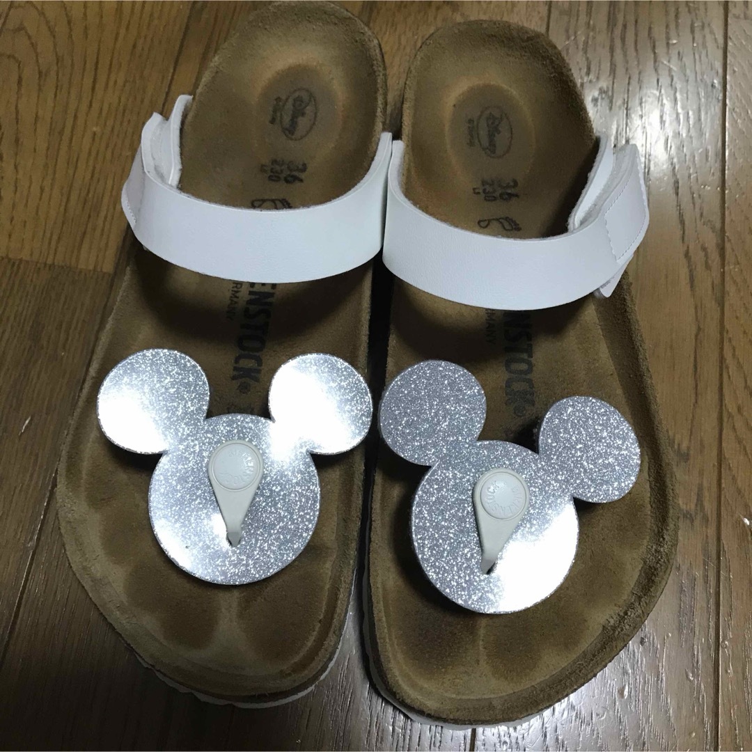 BIRKENSTOCK(ビルケンシュトック)の1度使用 BIRKENSTOCK ビルケンシュトッック ディズニー ミッキー  レディースの靴/シューズ(サンダル)の商品写真