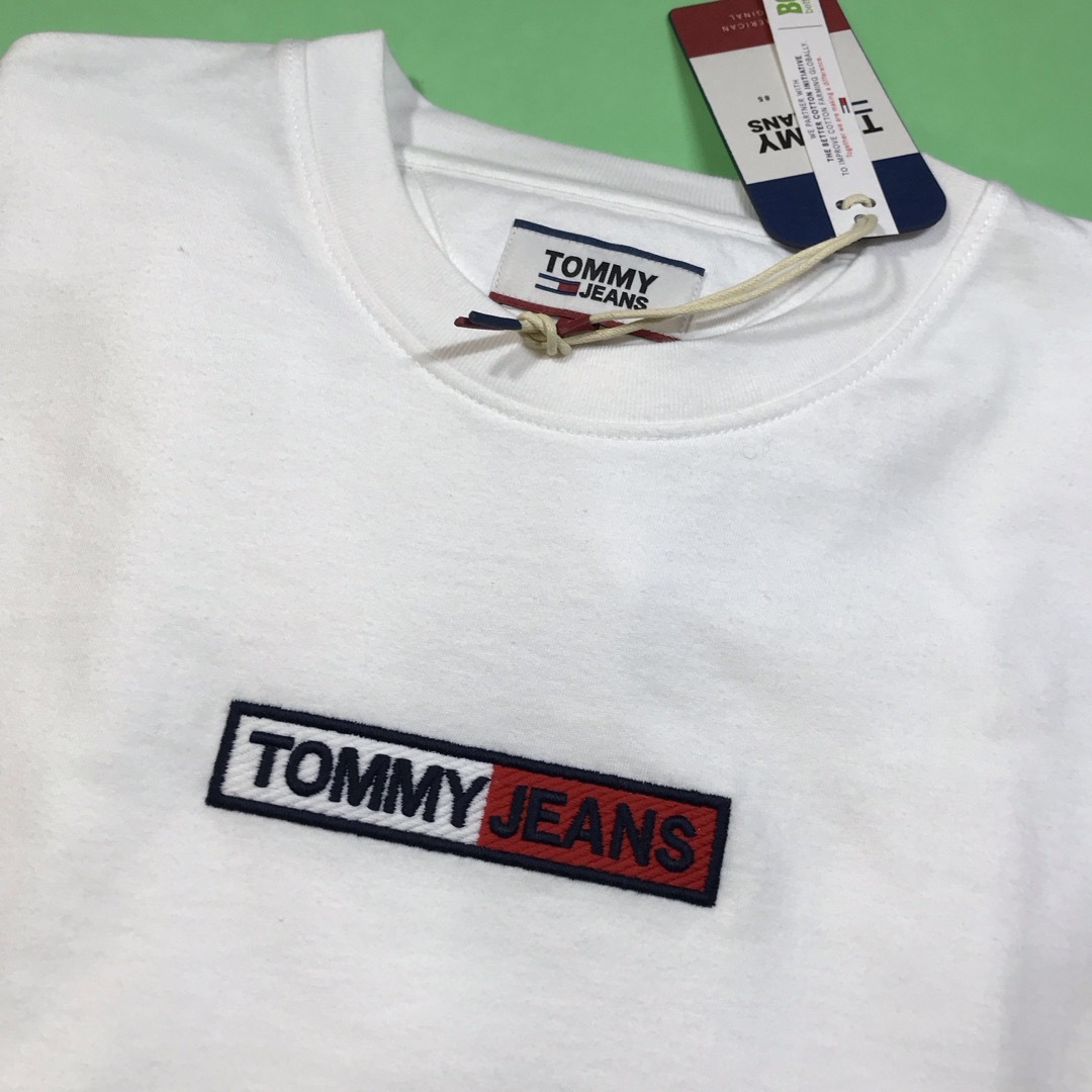 TOMMY JEANS(トミージーンズ)のTOMMY JEANS ..,, 紳士半袖Tシャツ…新品未使用…(Lサイズ) メンズのトップス(Tシャツ/カットソー(半袖/袖なし))の商品写真